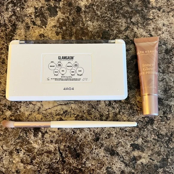 Eye Makeup Bundle - Picture 3 of 5